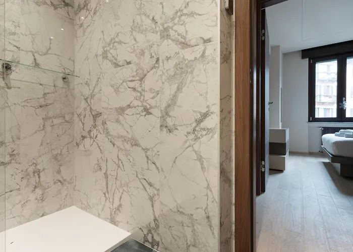 Guesthost - Bullona * Милан