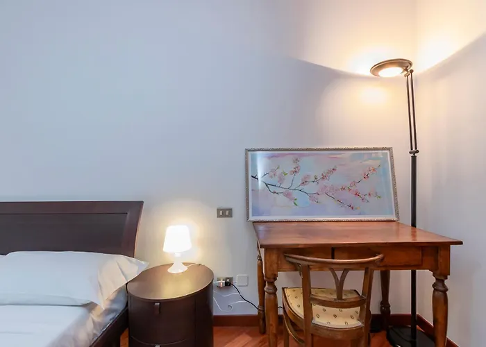 Metro 4 Spacious And Bright Three-room