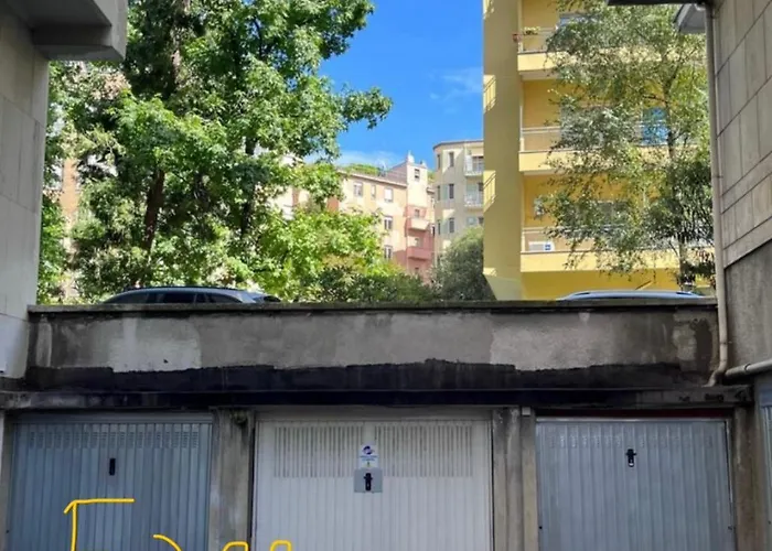 San Vincenzo, 18 * מילאנו