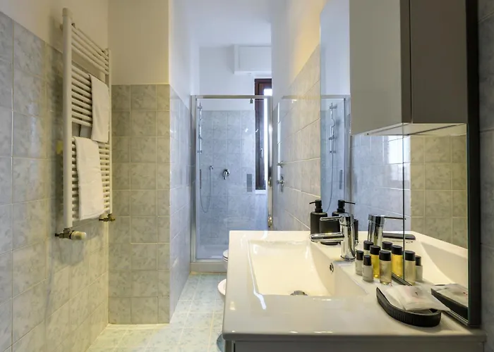 Washington, 60 - Comfort