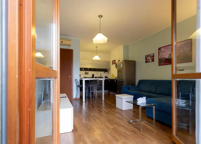 Smart - Near Navigli & Iulm * Милан