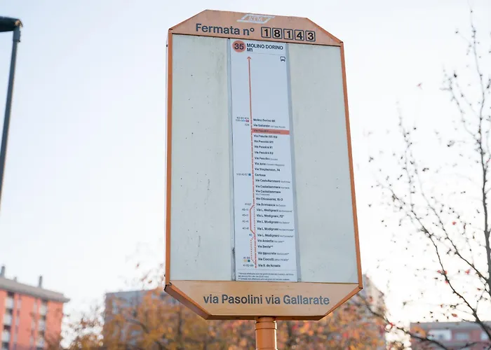 3br With Large Terrace - 800m From San Leonardo M1 アパート *