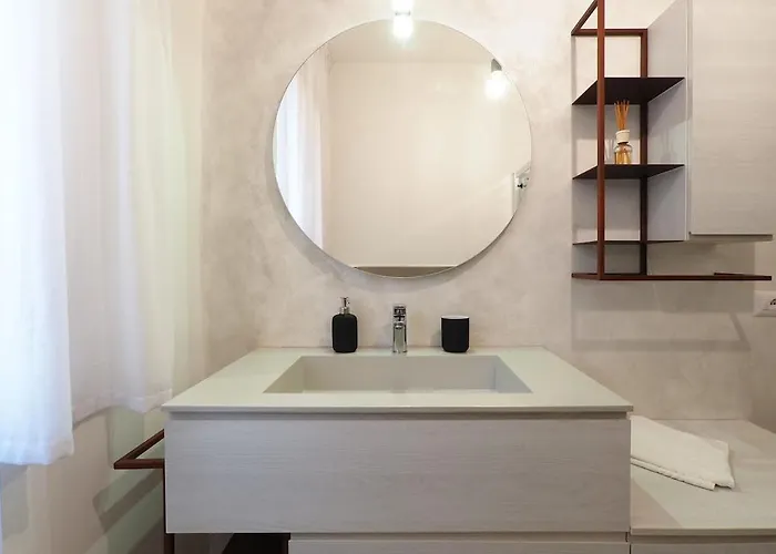 Apartament Rutilia - Fondazione Prada , Bocconi, Ieo *