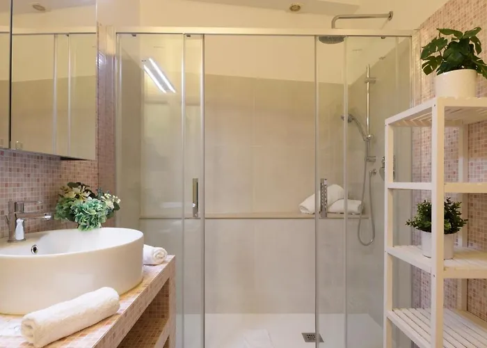 Marcona, 1 - Quiet Milanese *