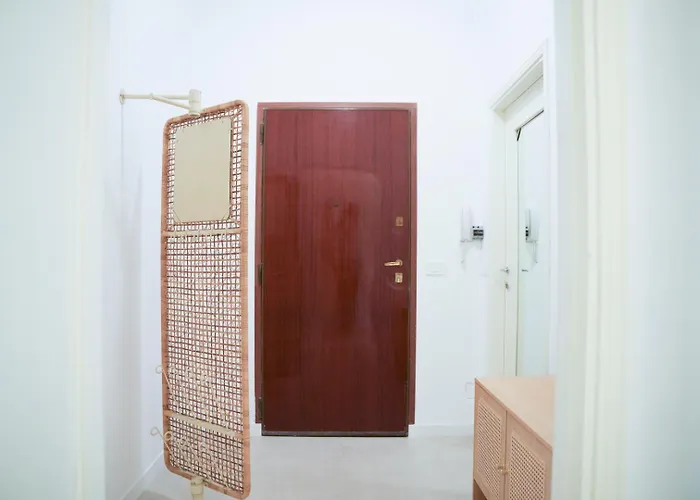 Apartament Navigli-metro-moda & Design District Ac & Self Check-in