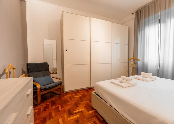 Via Ovada 5 *