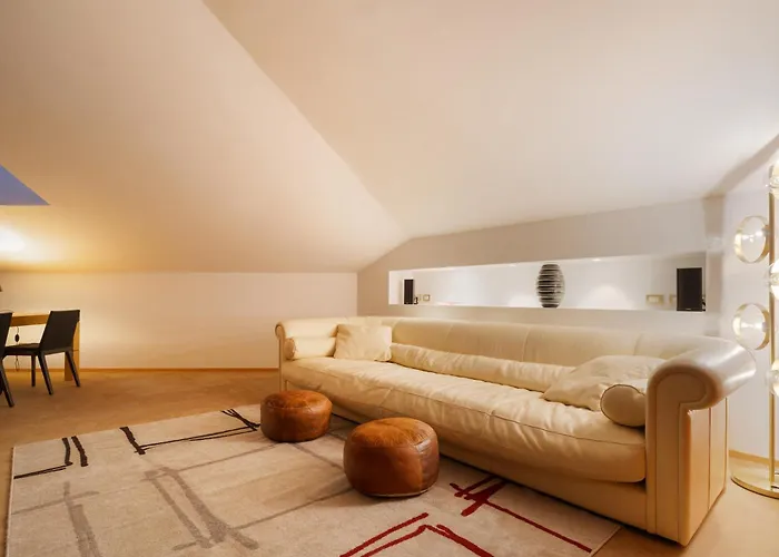 Guesthost - 500sqm Luxury With Spa, Gym, Terrace, Game & Garage 아파트 밀라노