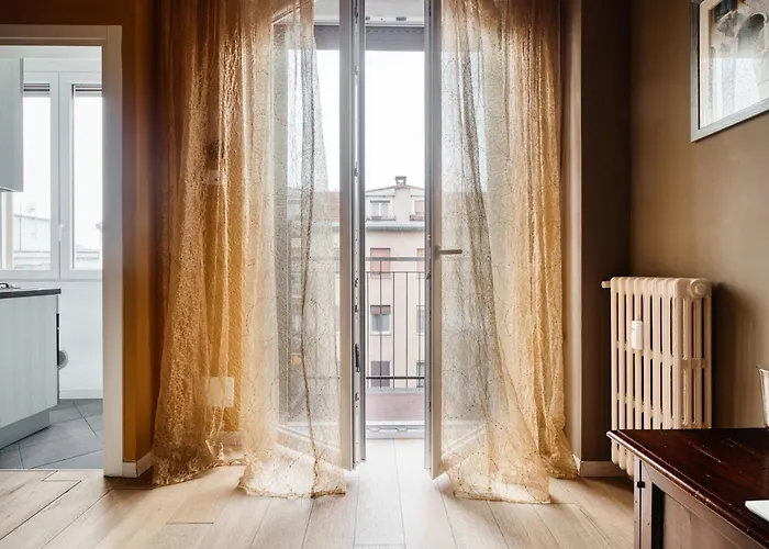 Just Urban - Elegant 1-br Flat In Solari Area - 2 Min Metro M4