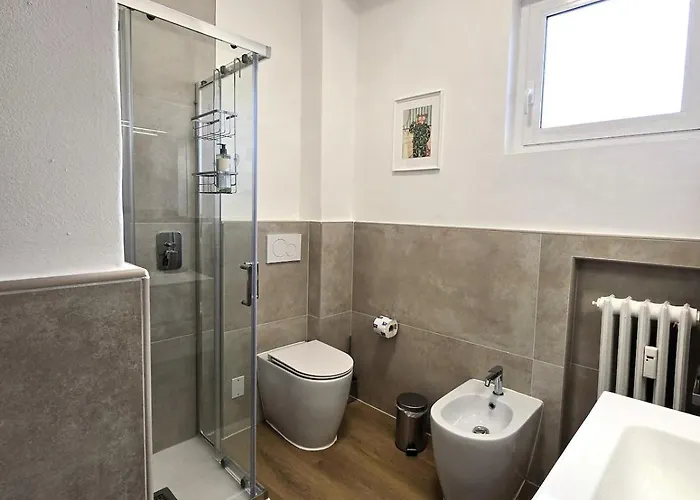 Yr - Ca' Granda شقة *