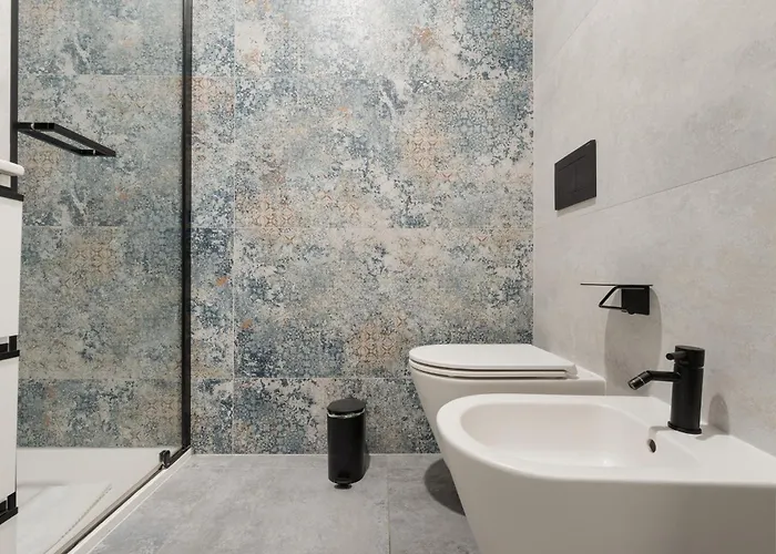 Guesthost - Bright Flat Near Stazione * Milán