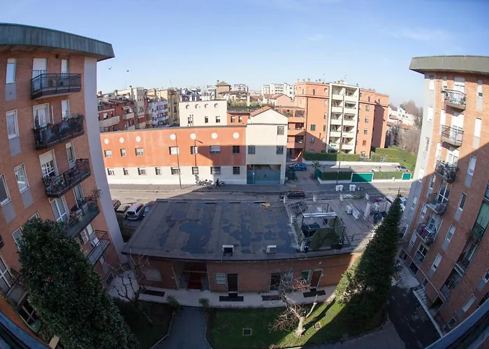 Quadrilocale Luminoso Con Balcone * Milan