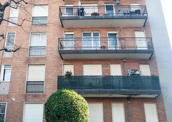 Apartment Quadrilocale Luminoso Con Balcone