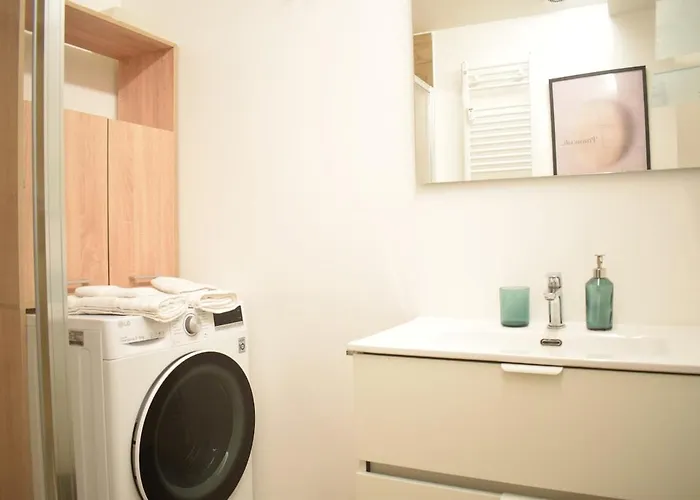 Bilocale Comfort & Cozy A 1 Min Dalla Metro X Duomo * Milán