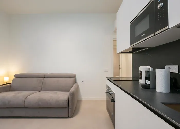 I-host - Modern 1br With Balcony Near Sempione Apartment Milan