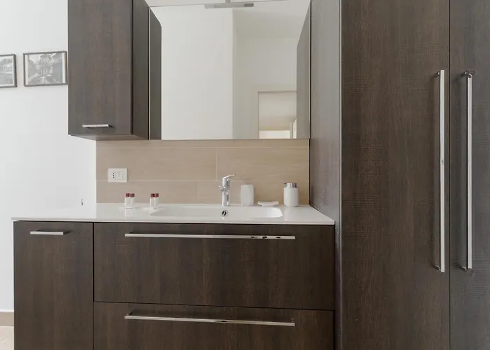 Guesthost - Stylish In Porta Romana Milano