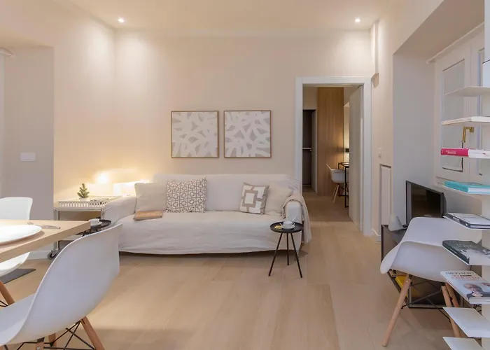 Brera Exclusive - New With Terrace, Near Parking * 밀라노