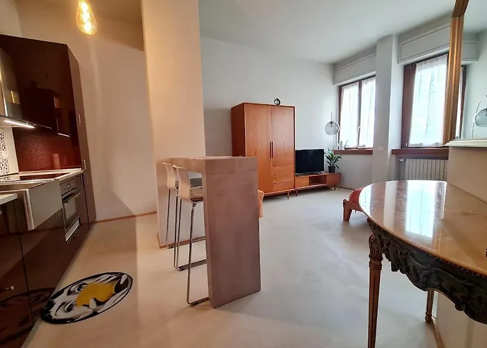 Modern Loft A Few Stops From The Center Appartamento Milano