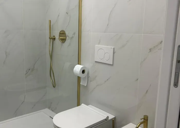 G Luxury Platinium&gold Red Metroline To Duomo