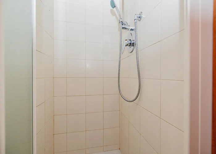 Bnbest Tricolore 6 Pax