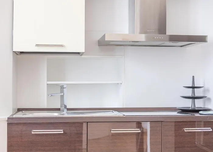 Eleganza In Porta Venezia - 4 Posti Letto Con Ac Daire *