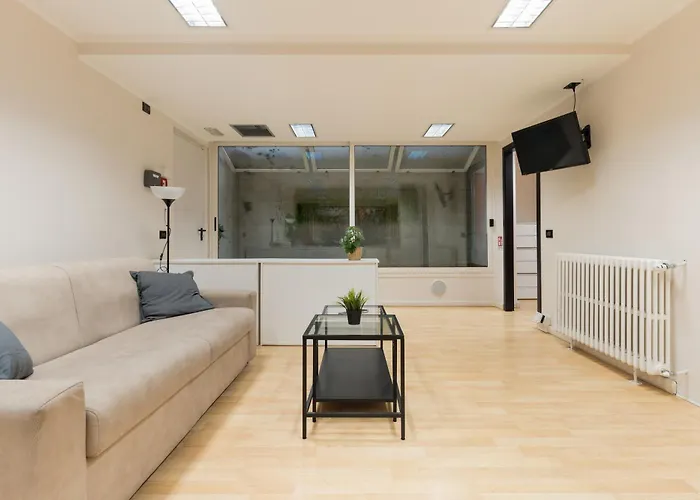 Apartament Urban Loft With Pool Table - M3 And Train Station - Duomo In 10 Min Mediolan