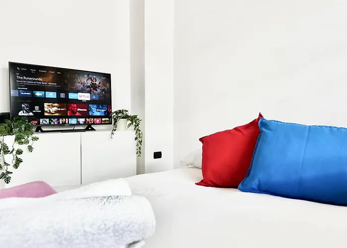 Peaceful Oasis With Balcony And Parking, * Milano