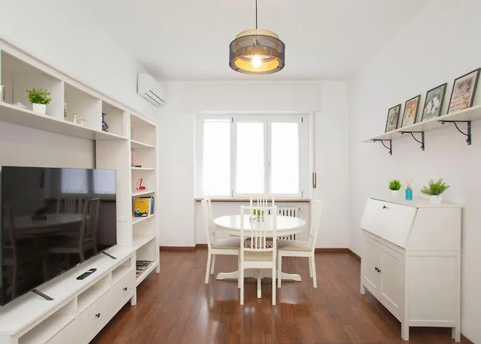 Corvetto Modern - Steps From M3 Corvetto מילאנו