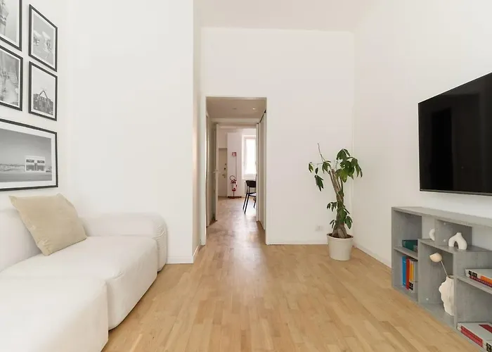 아파트 Navigli - Montevideo - Bilocale Su Due Piani 밀라노