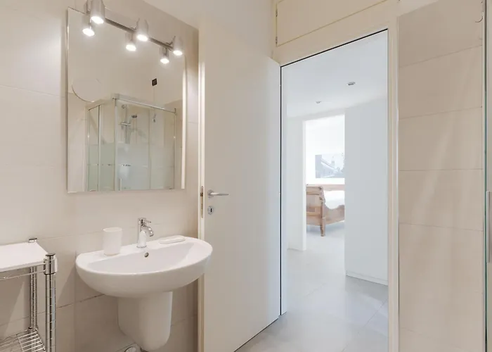 Guesthost - Modern Pirelli Lejlighed