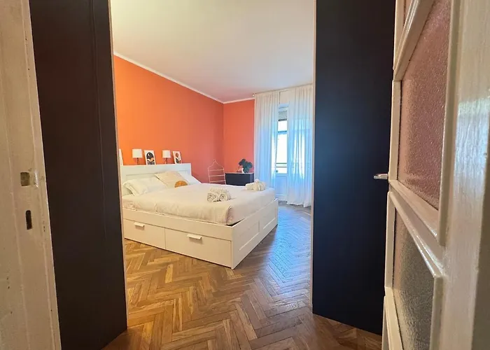 Apartment Wood Essence - Authentic Large -city Center *