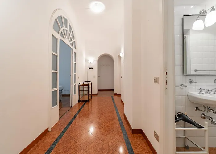 4 Min From Porta Genova Station With Whirlpool Apartman