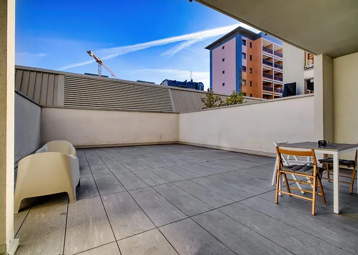 Just Urban - Bright With Terrace - M4 Tolstoj