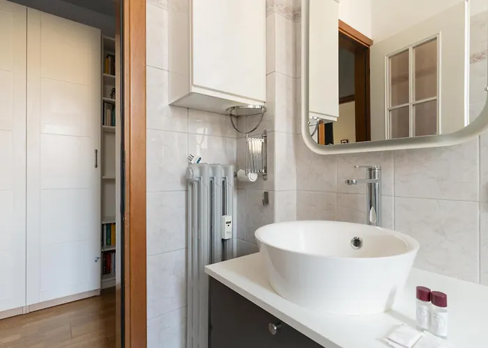 Guesthost - Cozy In Dergano Milan