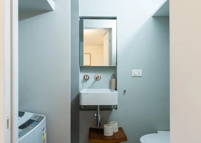 Modern In Porta Venezia, 10min Duomo E Station Daire