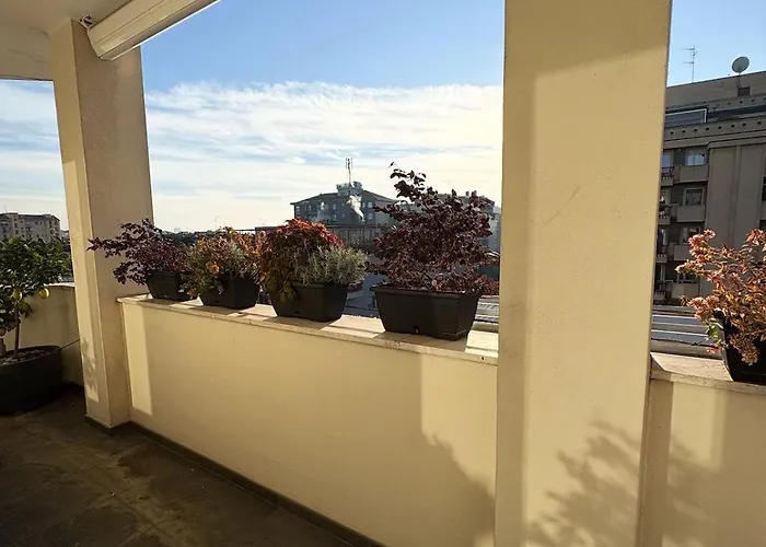 Bright House Between Navigli&parco Solari