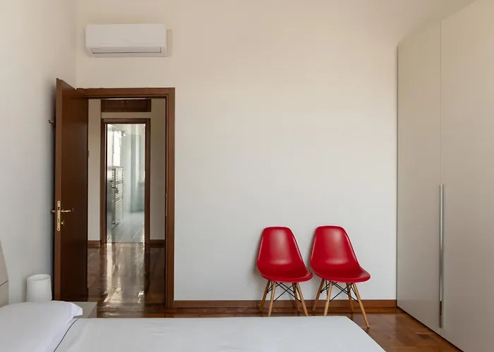 Luminoso Trilocale Piano Alto Vicino All' Arco Della Pace Milano