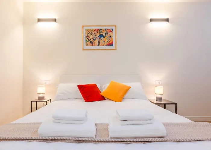 Elegant Duplex With Modern Design In Apartmán *