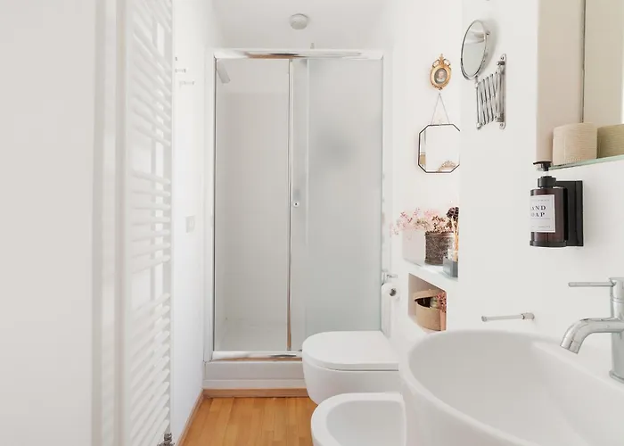 Guesthost - La Casa Di Luca * Milão