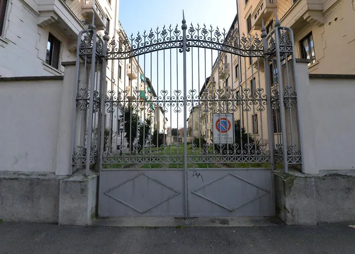 アパート Casa Zara ミラノ