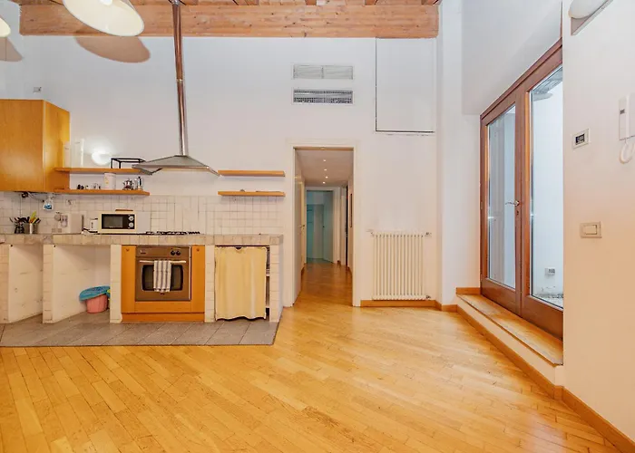 Bnbest Walk In Duomo 4-6 Pax * Milánó