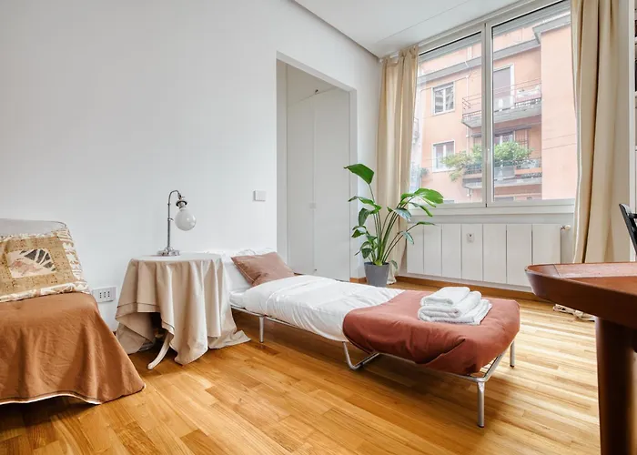 Just Urban - Exclusive 1br Center With Balcony *