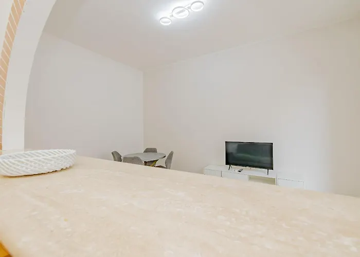 Bnbest Golden Darsena 4 Pax Apartment