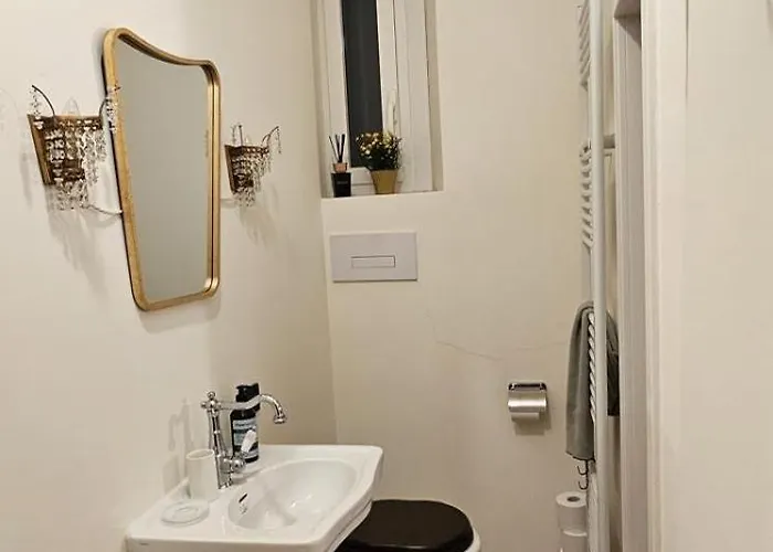 The Vintage Movie Naviglio Grande * Milano