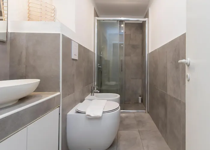 公寓 M1 M2 A Short Walk From The Subway