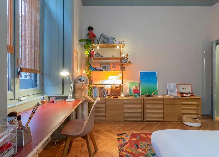 Апартаменты M4 Elegance And Style Near The Metro *