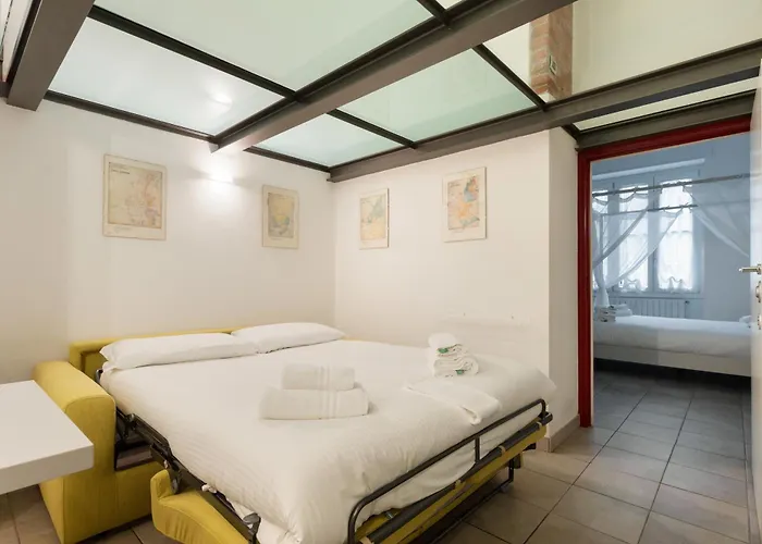 Charming Near M1 Loreto And Iconic Tram 1 To Center *