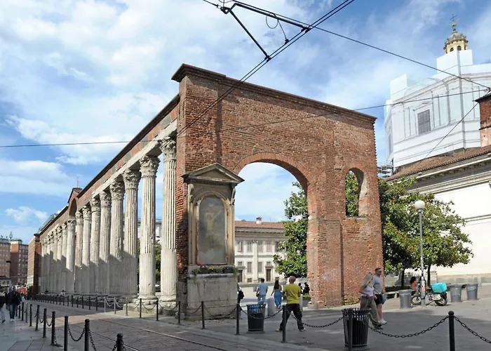 Apartament Colonne San Lorenzo Walk To Duomo & Navigli Mediolan