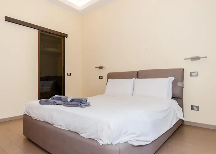 Apartment Porta Nuova Milan