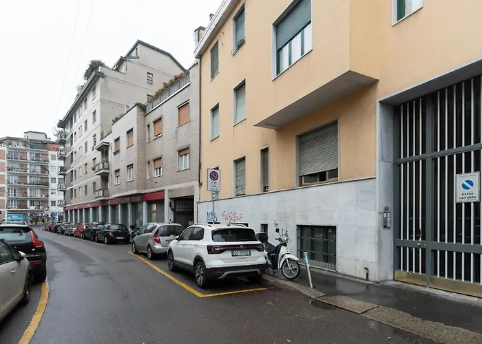 Guesthost - Morazzone Bright And Cozy Design Flat Apartamento *