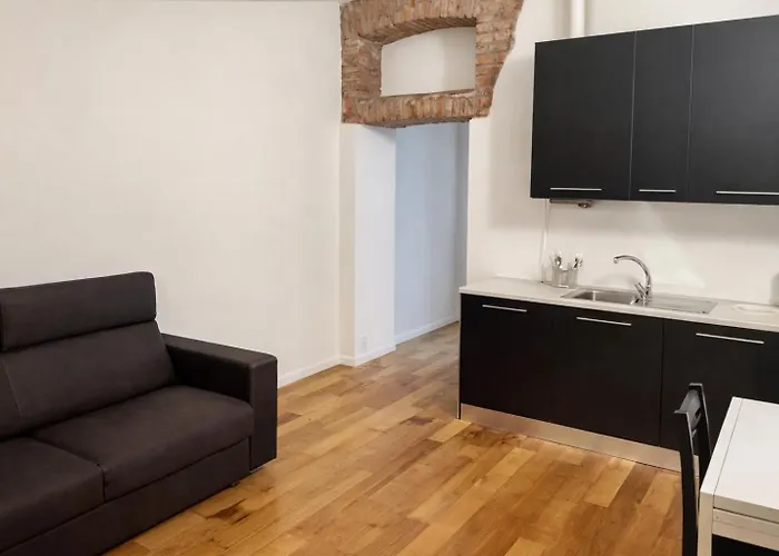 Modern In Milan, Isola Area * Milán